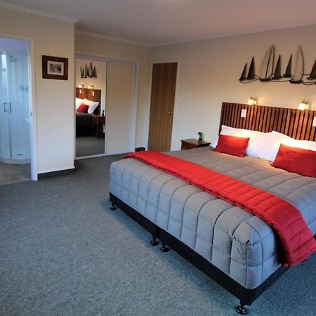 Labyrinth Gardens Guest House 타카카 외부 사진