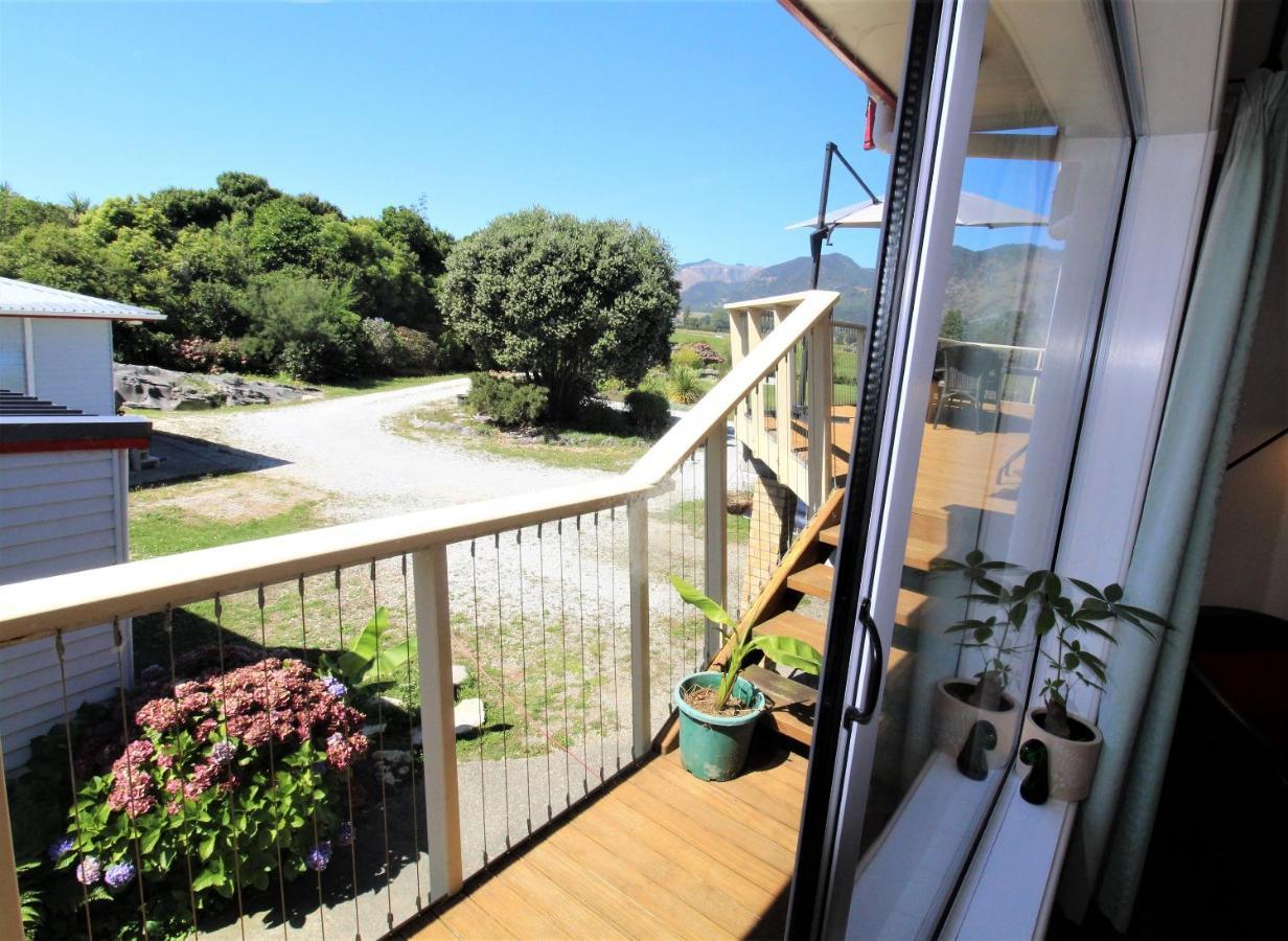 Labyrinth Gardens Guest House 타카카 외부 사진