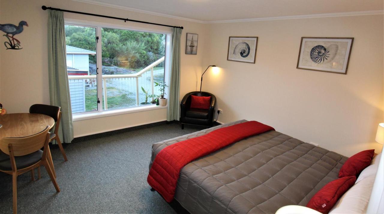 Labyrinth Gardens Guest House 타카카 외부 사진